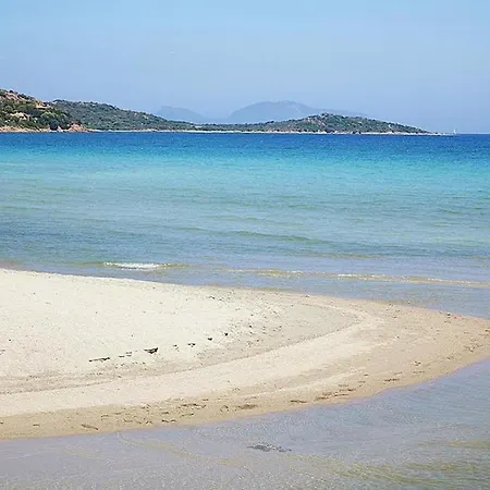 Lu Nibareddu, Loiri Holiday home