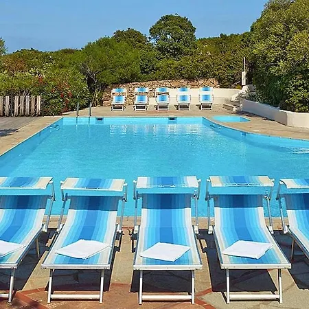 Lu Nibareddu, Loiri Holiday home *